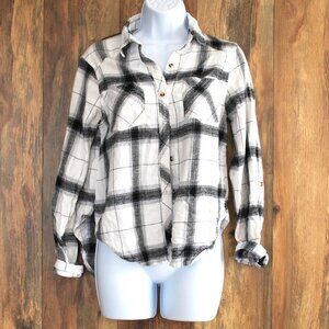 Daytrip by Buckle 100% Cotton Button Down Flannel Black/White M